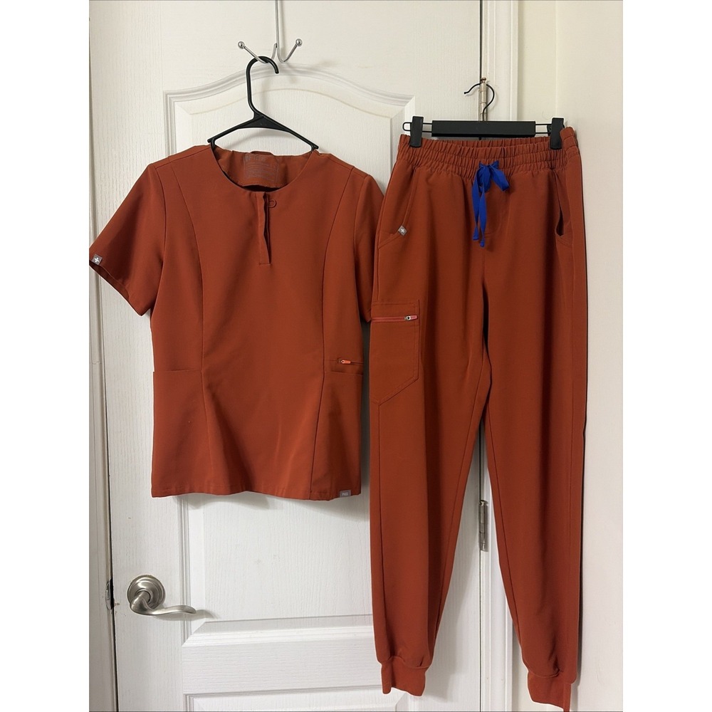 FIGS Auburn Seasonal Color Scrub Set Bristol Top S + Zamora Joggers S / T